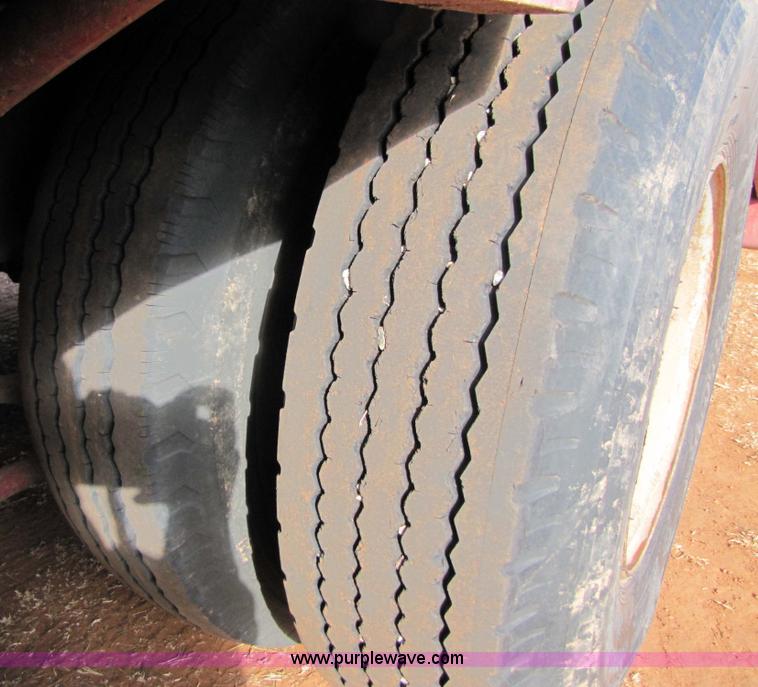 image for item 3570 1980 Transcraft DTX-20-42 52' drop deck trailer