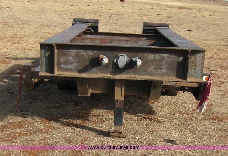 image for item 3572 1983 Kalyn combine trailer