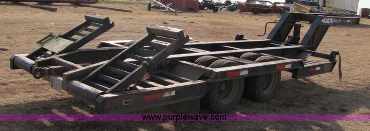image for item 3572 1983 Kalyn combine trailer