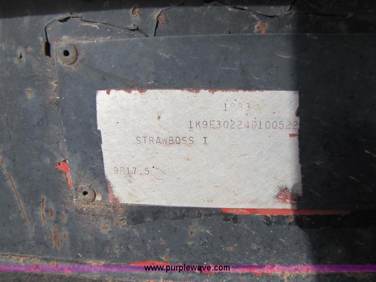 image for item 3572 1983 Kalyn combine trailer