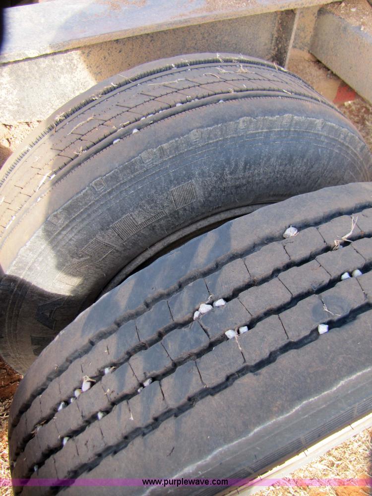 image for item 3572 1983 Kalyn combine trailer