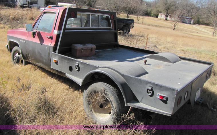 image for item 3648 1984 Chevrolet C30 pickup truck