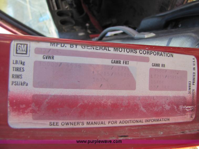 image for item 3648 1984 Chevrolet C30 pickup truck