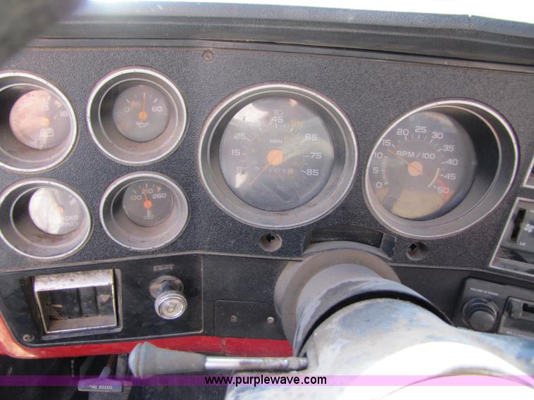 image for item 3648 1984 Chevrolet C30 pickup truck