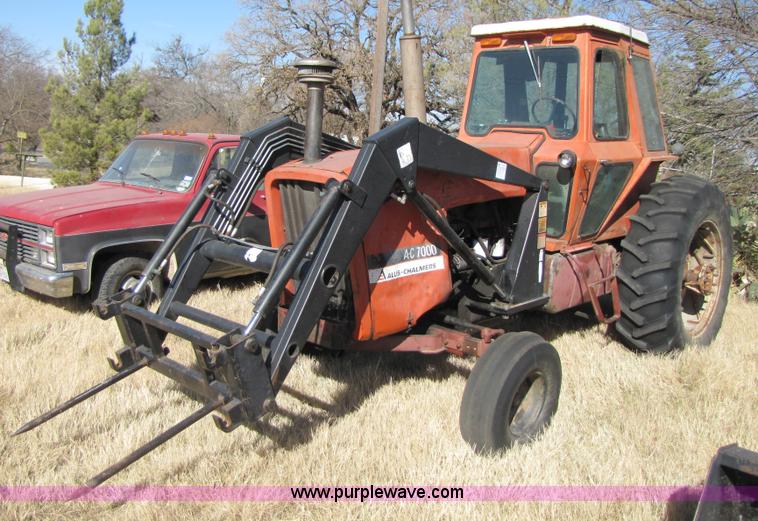 image for item 3649 Allis-Chalmers AC7000 tractor with loader