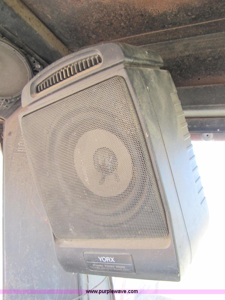 image for item 3649 Allis-Chalmers AC7000 tractor with loader