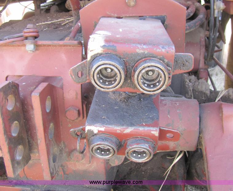 image for item 3649 Allis-Chalmers AC7000 tractor with loader