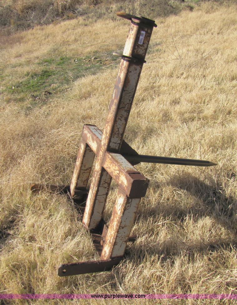 image for item 3651 Shop built truck bale spike