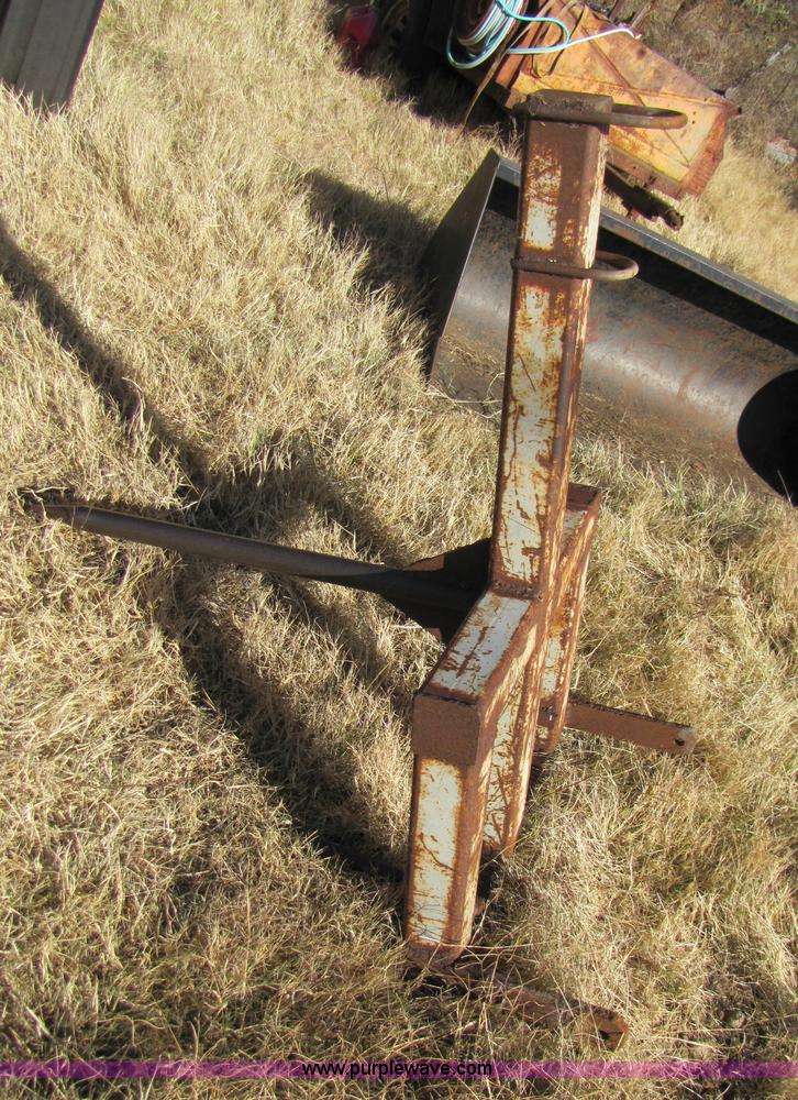 image for item 3651 Shop built truck bale spike