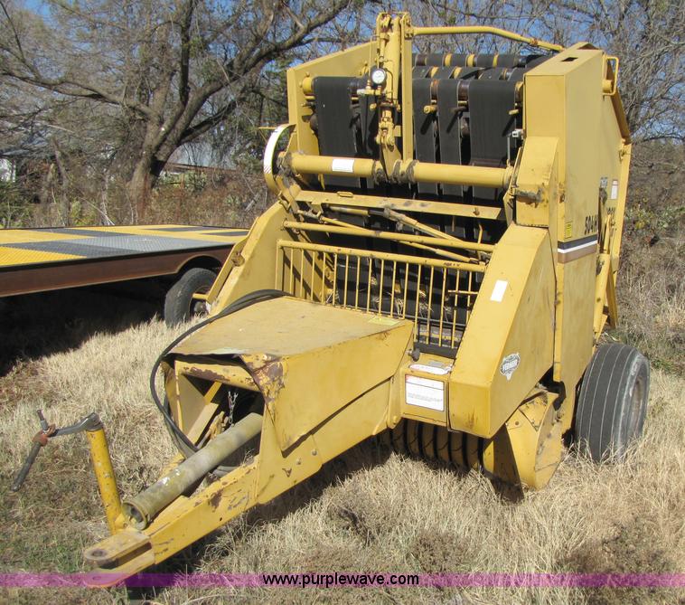 image for item 3654 Vermeer 504H round baler
