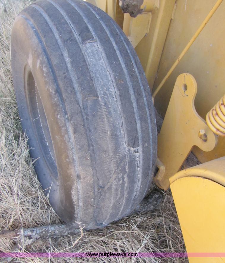 image for item 3654 Vermeer 504H round baler