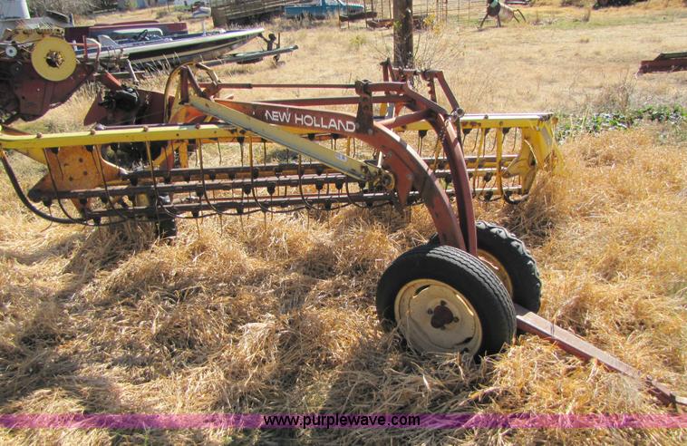 image for item 3656 New Holland 260 basket rake