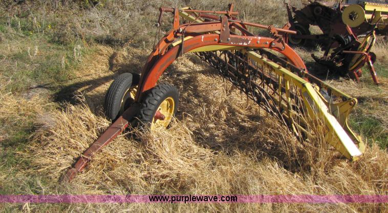image for item 3656 New Holland 260 basket rake