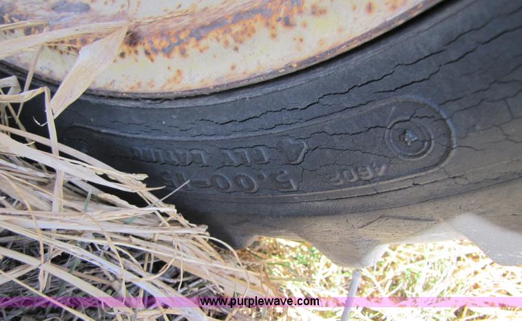 image for item 3656 New Holland 260 basket rake