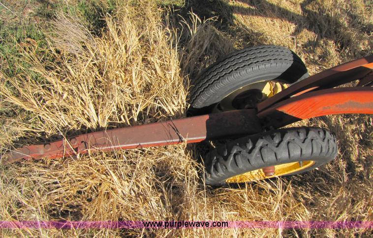 image for item 3656 New Holland 260 basket rake