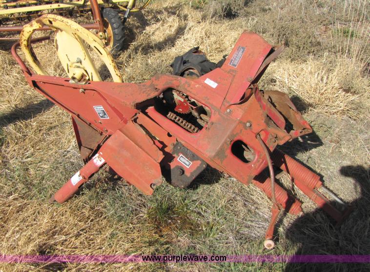 image for item 3657 New Holland 9' mower conditioner