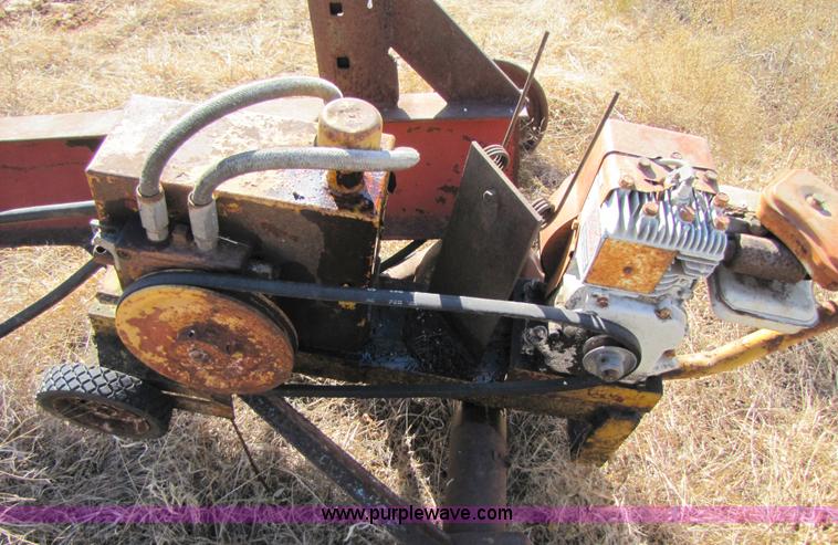 image for item 3658 Homemade log splitter