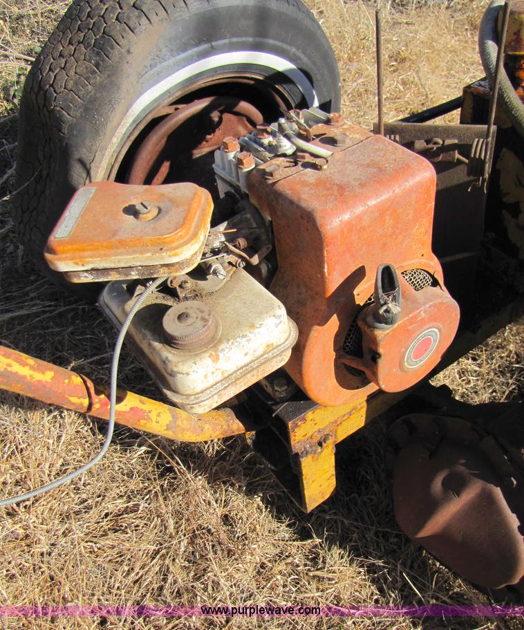 image for item 3658 Homemade log splitter