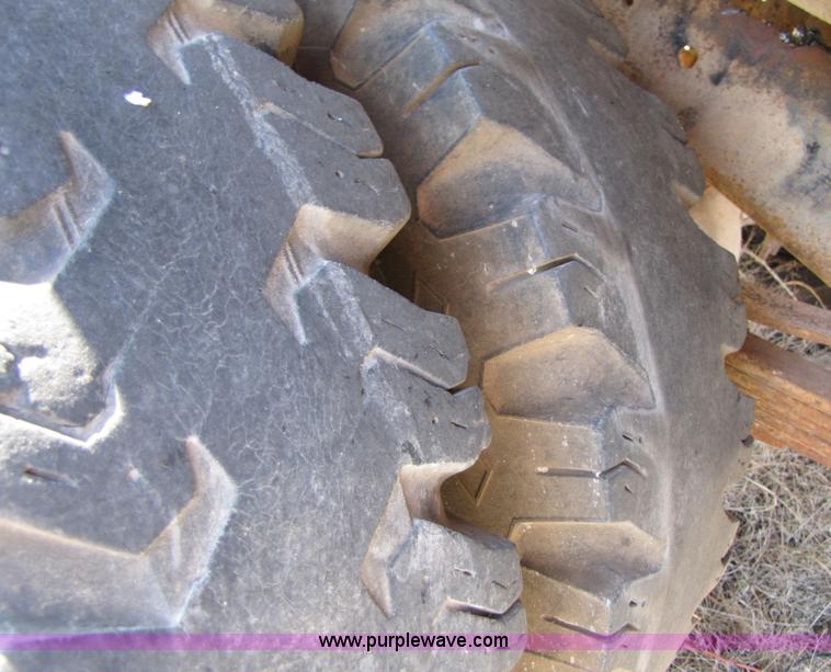 image for item 3660 Truck bed trailer