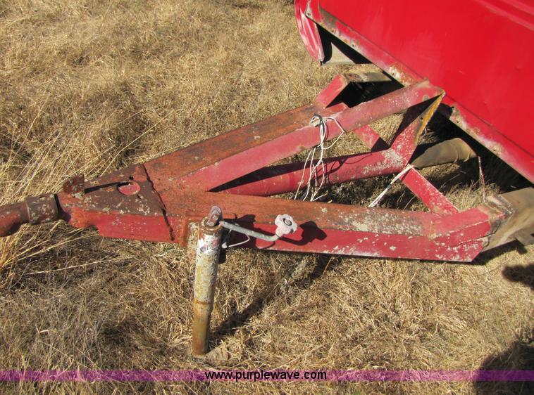 image for item 3660 Truck bed trailer