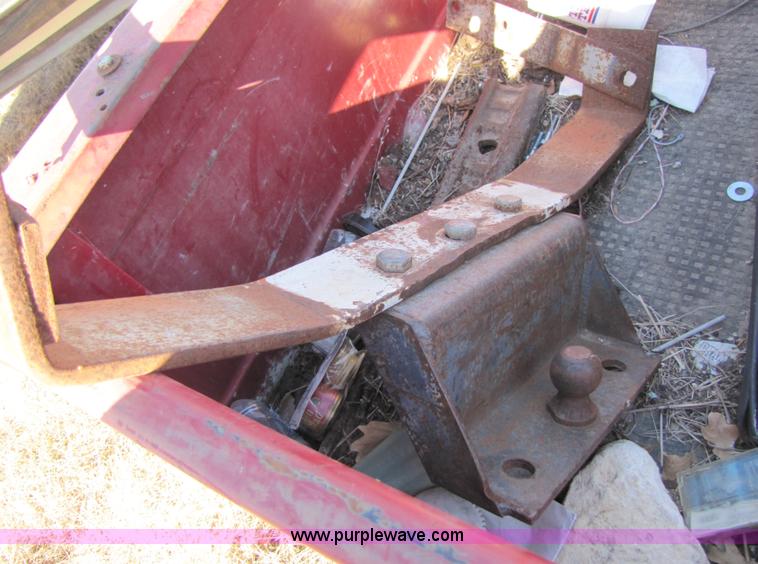 image for item 3660 Truck bed trailer