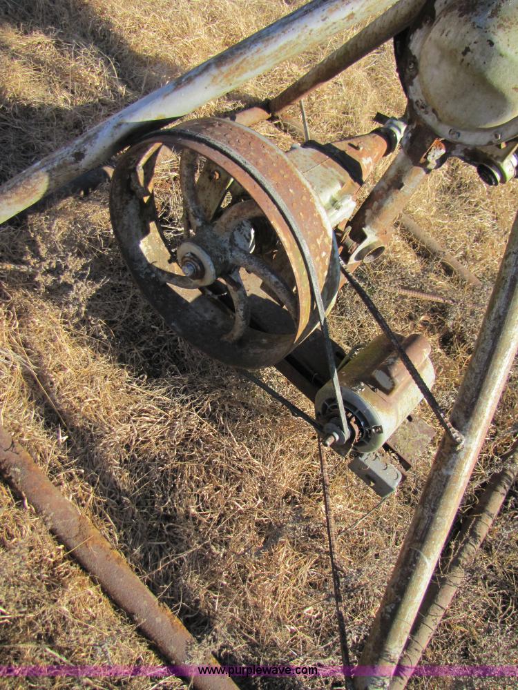 image for item 3668 Four-bar horse walker