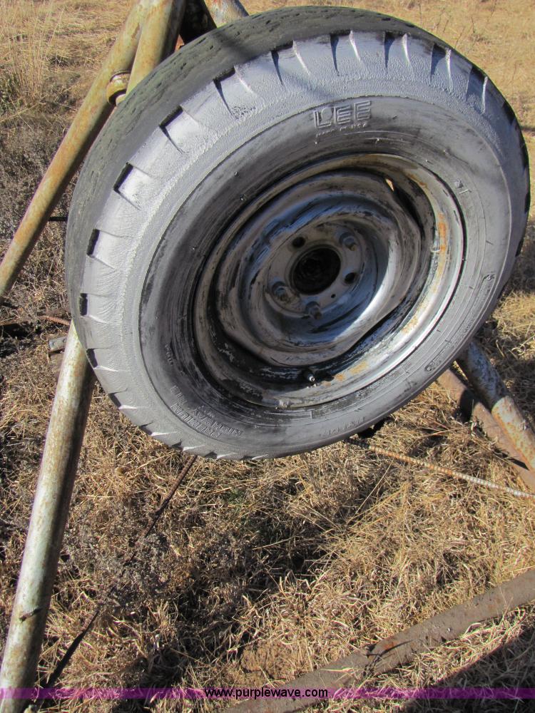 image for item 3668 Four-bar horse walker