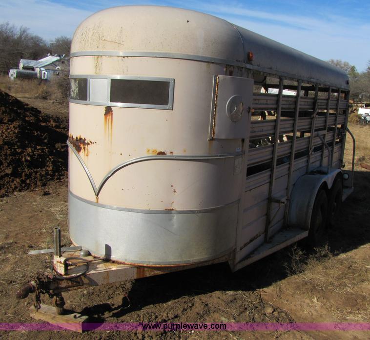 image for item 3670 1984 W 14' stock trailer