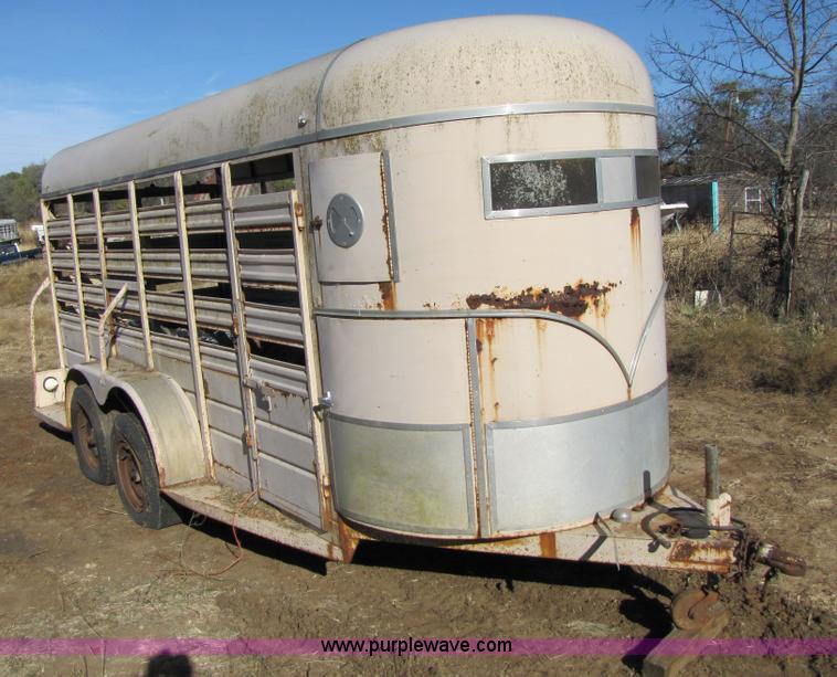 image for item 3670 1984 W 14' stock trailer