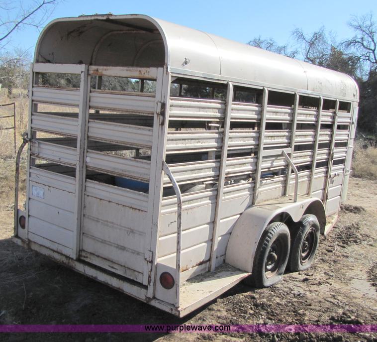 image for item 3670 1984 W 14' stock trailer