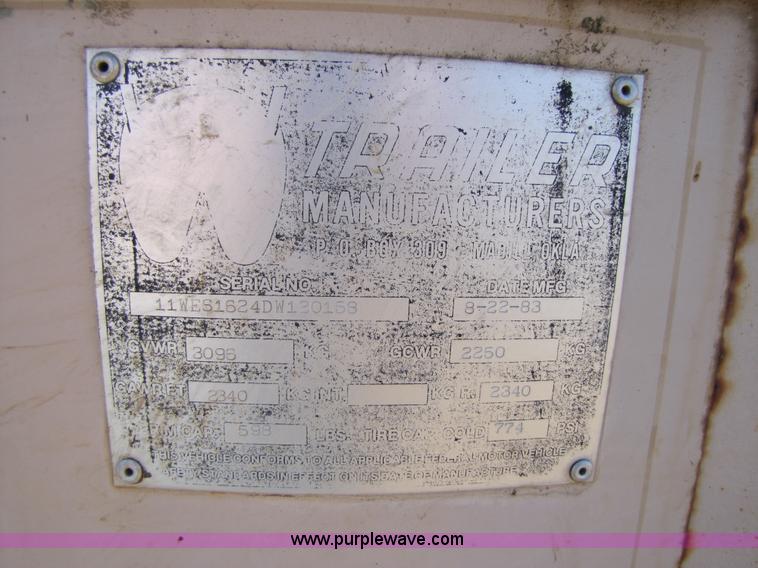 image for item 3670 1984 W 14' stock trailer