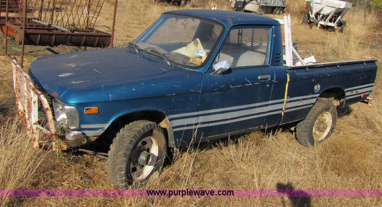 image for item 3671 1979 Chevrolet Luv pickup truck