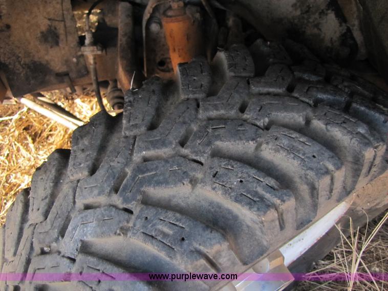 image for item 3671 1979 Chevrolet Luv pickup truck