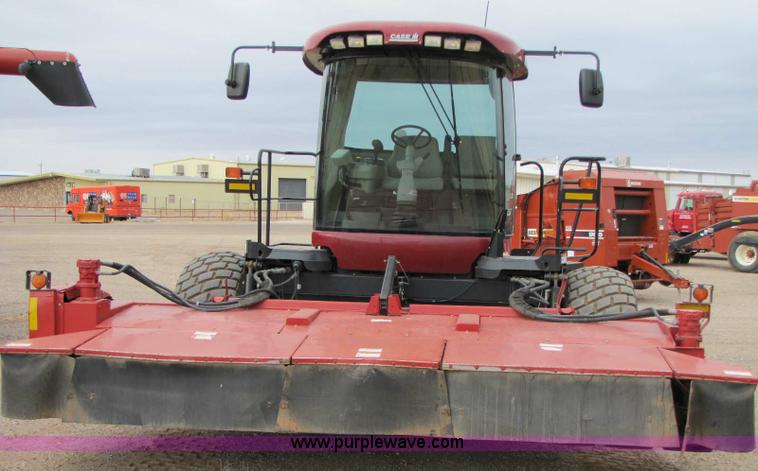 image for item 8334 2007 Case IH WDX1902 swather