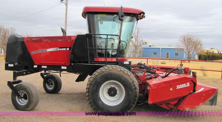 image for item 8334 2007 Case IH WDX1902 swather