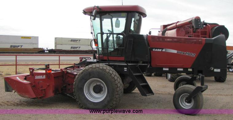 image for item 8334 2007 Case IH WDX1902 swather