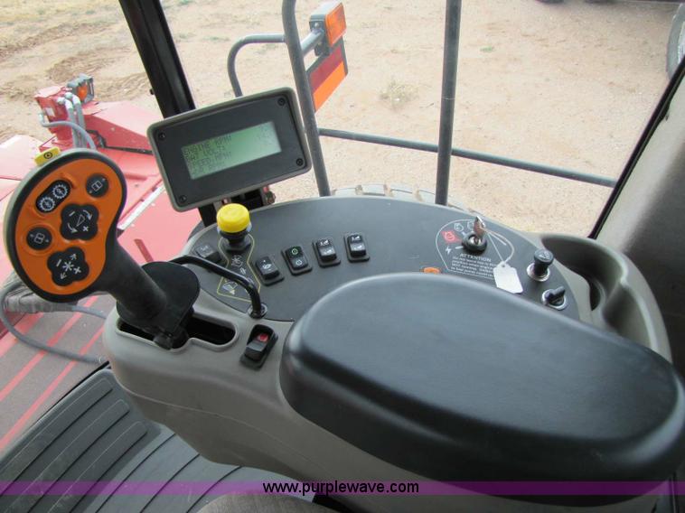 image for item 8334 2007 Case IH WDX1902 swather