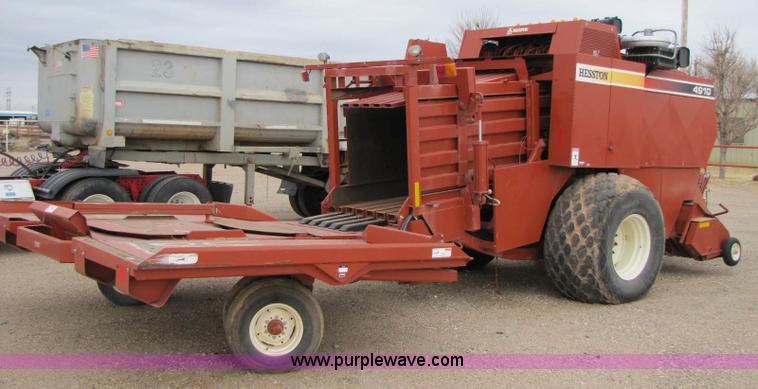 image for item 8335 2003 Hesston 4910 baler