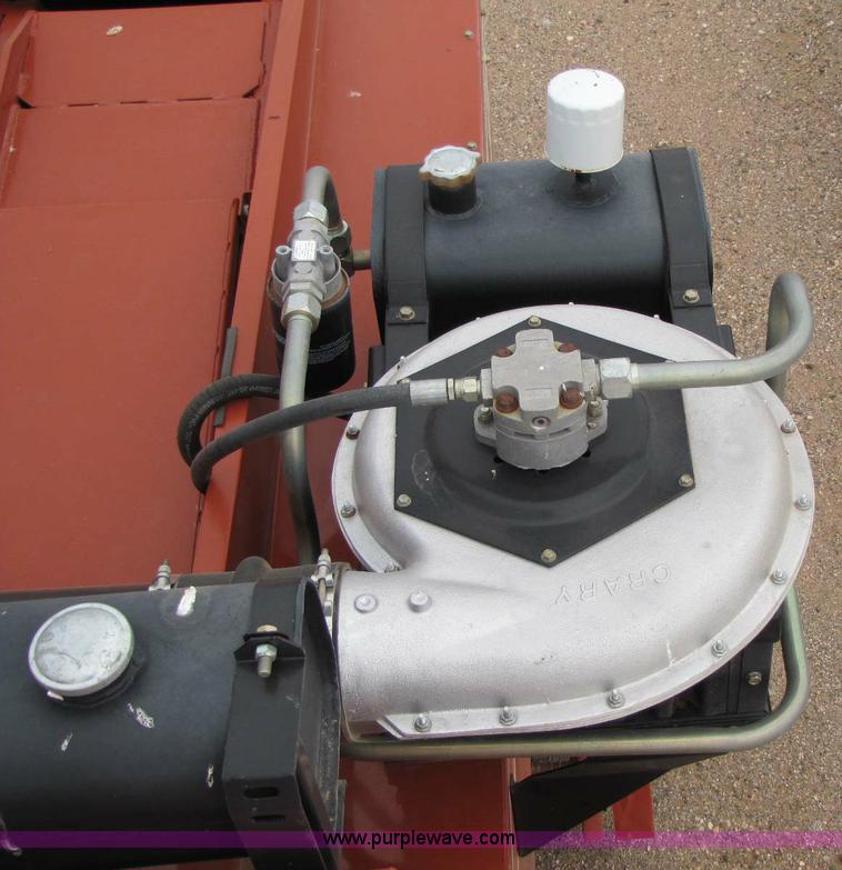 image for item 8335 2003 Hesston 4910 baler