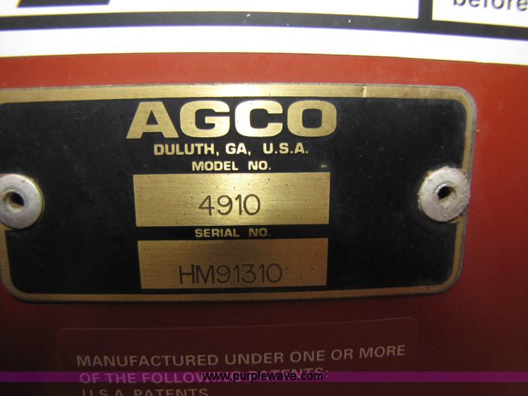 image for item 8335 2003 Hesston 4910 baler