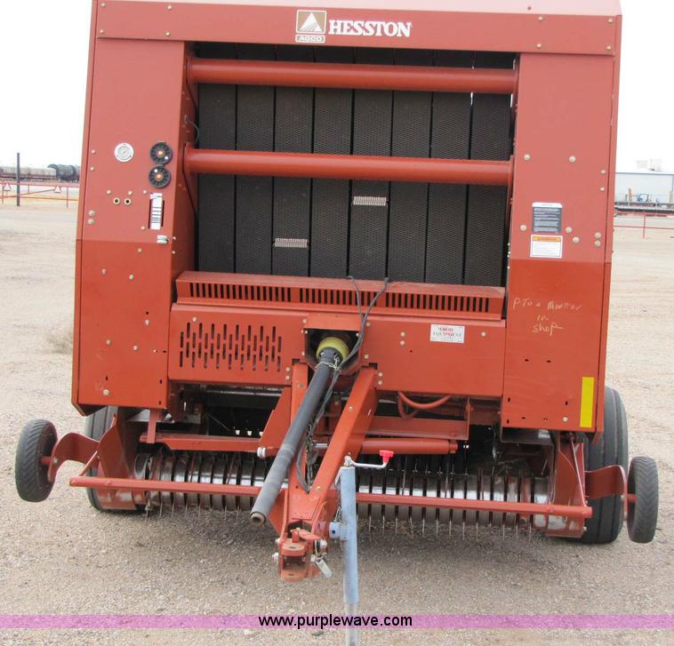 image for item 8336 2005 Hesston 956A round baler