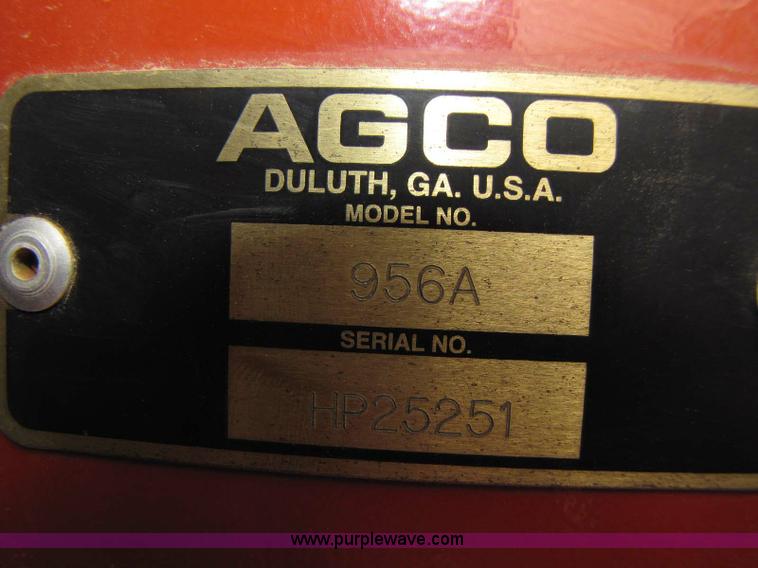 image for item 8336 2005 Hesston 956A round baler