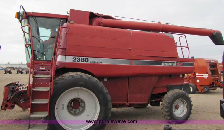image for item 8337 2000 Case IH 2388 combine