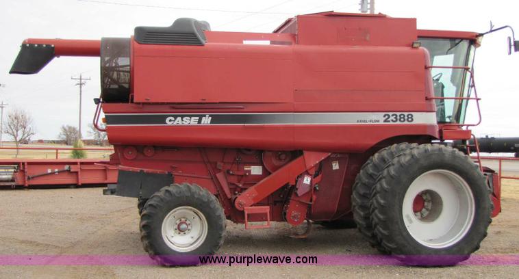 image for item 8337 2000 Case IH 2388 combine