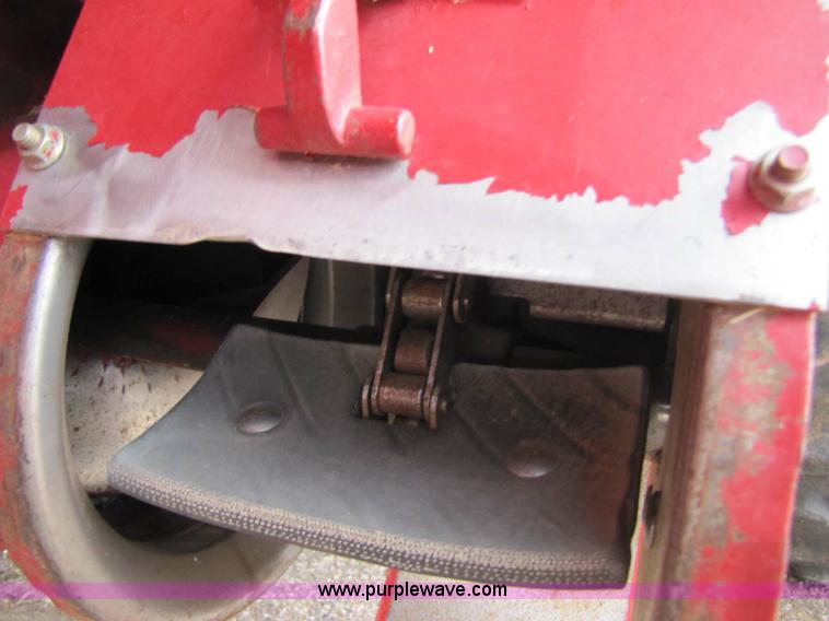 image for item 8337 2000 Case IH 2388 combine