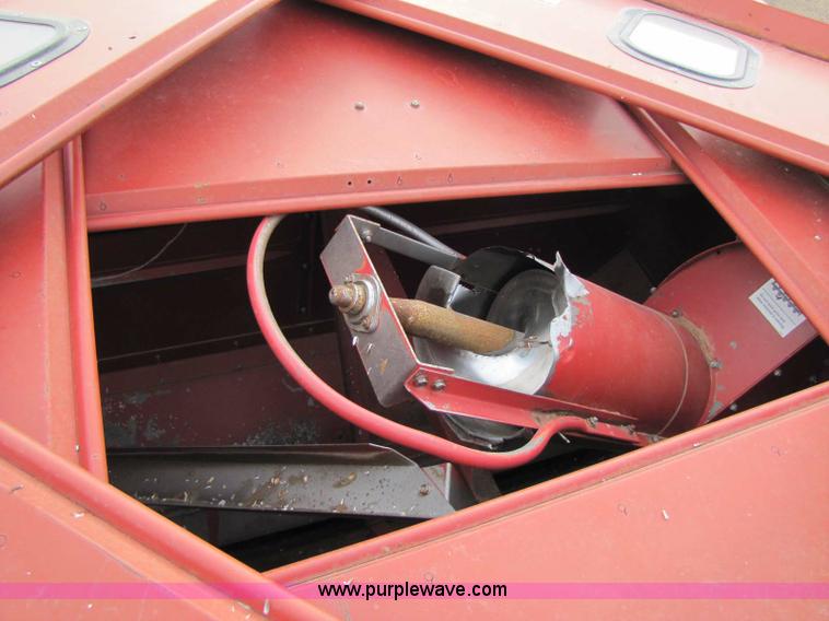 image for item 8337 2000 Case IH 2388 combine