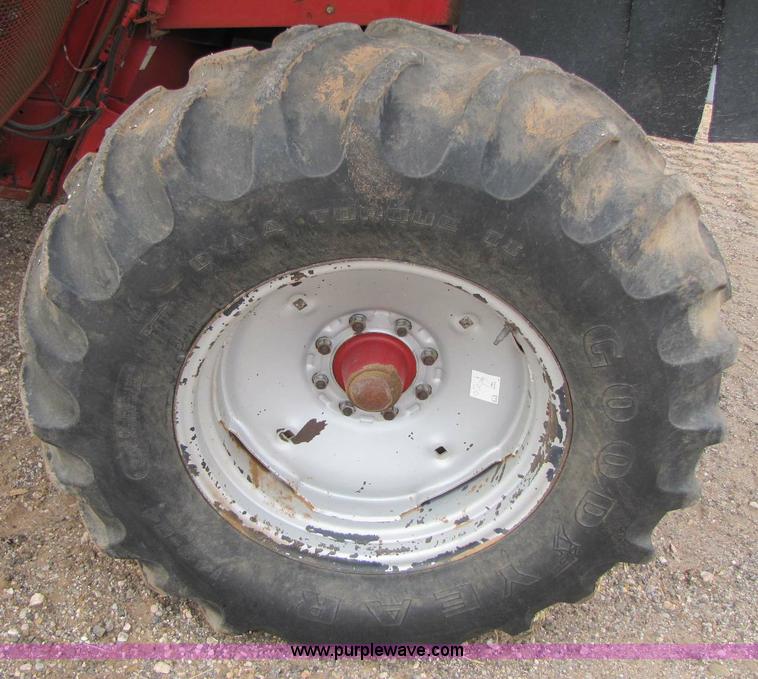 image for item 8337 2000 Case IH 2388 combine