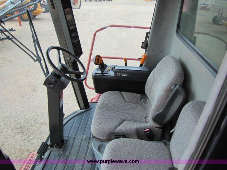 image for item 8337 2000 Case IH 2388 combine