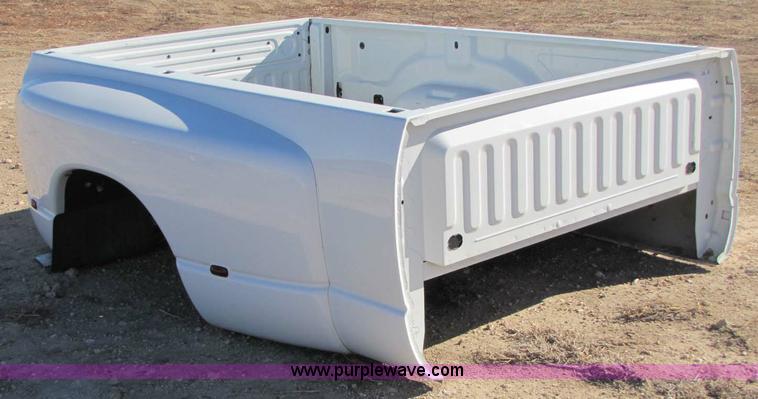 image for item 8344 2004 - 2006 Dodge dually bed