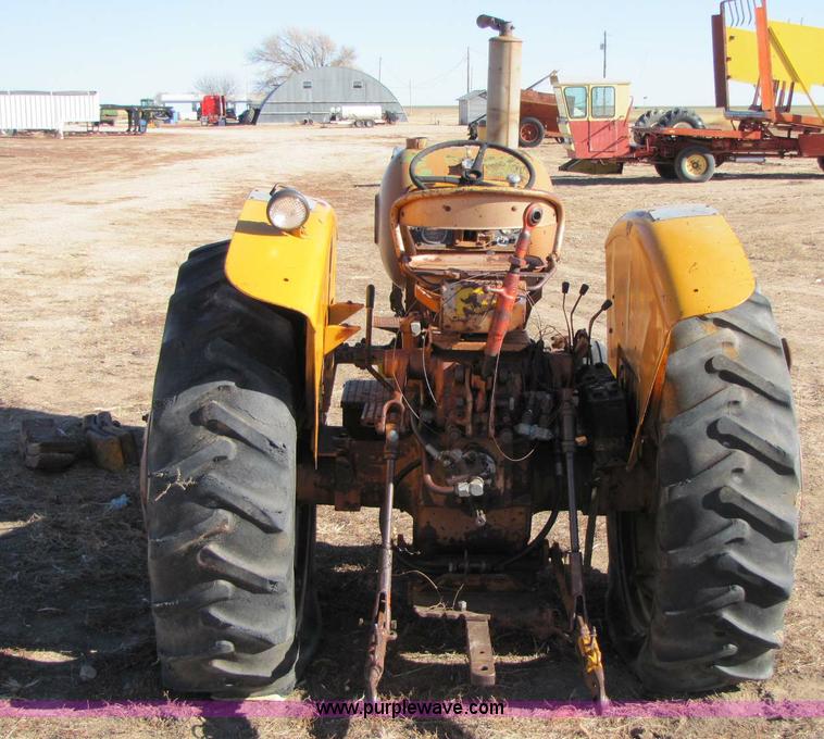 image for item 8345 1963 Minneapolis Moline 336-4 propane tractor